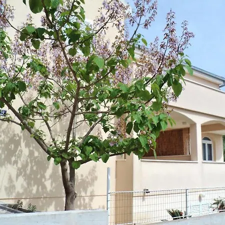 Apartment Ana
