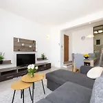 Ana Apartmán